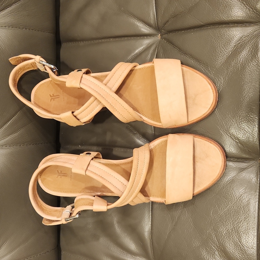 Frye women sandals blush pink sz 11